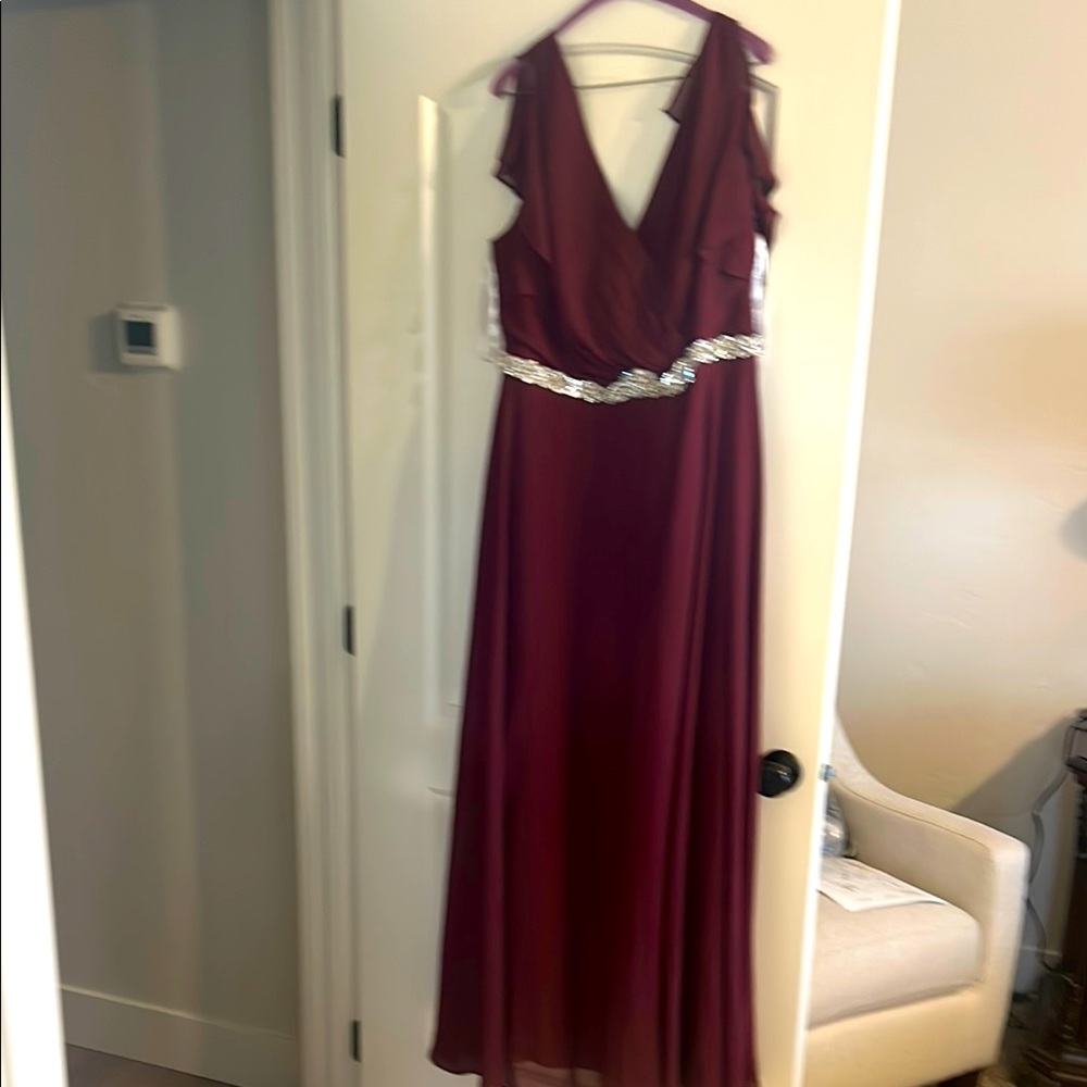 Elegant Burgundy Evening Gown